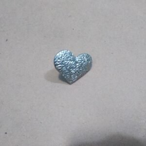 RVE KB 4185 Cast iron antique white finish lion head shaped cabinet knobs